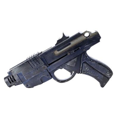 Lot #831: ALIEN RESURRECTION (1997) - Johner's (Ron Perlman) United Systems Military Sidearm