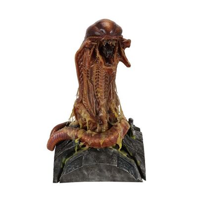 Lot #835: AVP: ALIEN VS. PREDATOR (2004) - Predalien Chestburster Maquette
