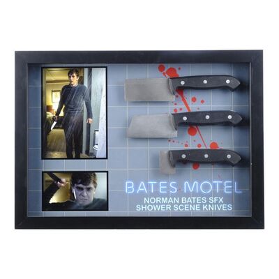 Lot #875: BATES MOTEL (T.V. SERIES, 2013 - 2017) - Norman Bates' (Freddie Highmore) SFX Blades