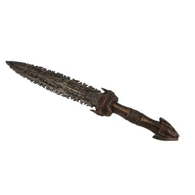 Lot #983: THE CHRONICLES OF RIDDICK (2004) - Riddick's (Vin Diesel) Stunt "Flying" Necromonger Knife