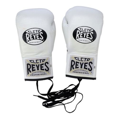 Lot #1000: CREED III (2023) - Adonis Creed's (Michael B. Jordan) Training Gloves