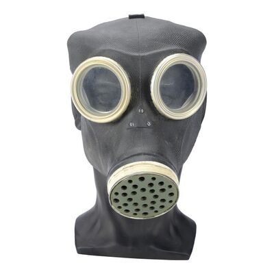 Lot #1032: DOCTOR WHO (T.V. SERIES, 2005 - PRESENT) - Gas Mask