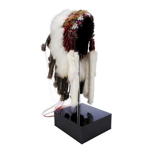 Lot #1068: FINDING NEVERLAND (2004) - J.M. Barrie's (Johnny Depp) Indigenous Headdress