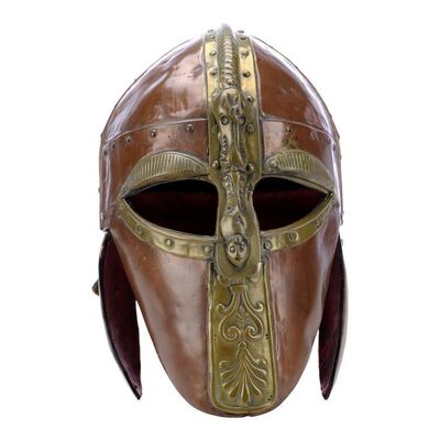 Lot #1133: GLADIATOR (2000) - Battle-dented Gladiator Helmet