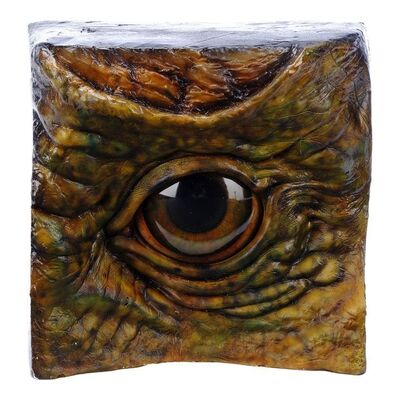 Lot #1319: JURASSIC PARK (1993) - Baby Triceratops Reference Eye in Socket Display
