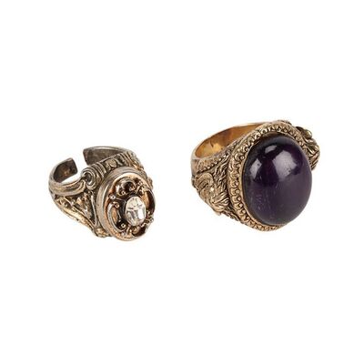 Lot #1465: PIRATES OF THE CARIBBEAN: ON STRANGER TIDES (2011) - Angelica's (Penelope Cruz) Rings