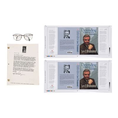 Lot #1488: THE RAINMAKER (1997) - Deck Shifflet's (Danny DeVito) Glasses, Leo F. Drummond's (Jon Voight) Book Covers, and Script