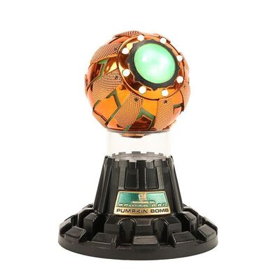Lot #1539: SPIDER-MAN (2002) - Unobtainium Green Goblin Light-Up Replica Pumpkin Bomb
