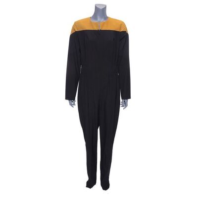 Lot #1551: STAR TREK: VOYAGER (1995-2001) - B'Elanna Torres' (Roxann Dawson) Operations-division Starfleet Uniform Costume