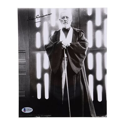 Lot #1590: STAR WARS: A NEW HOPE (1977) - Alec Guinness Autographed Photo