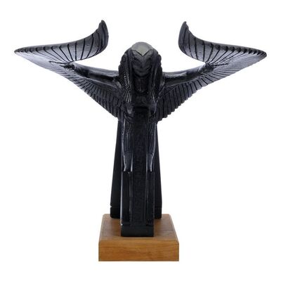 Lot #1657: STARGATE (1994) - Ra's (Jaye Davidson) Throne Room Statue Maquette