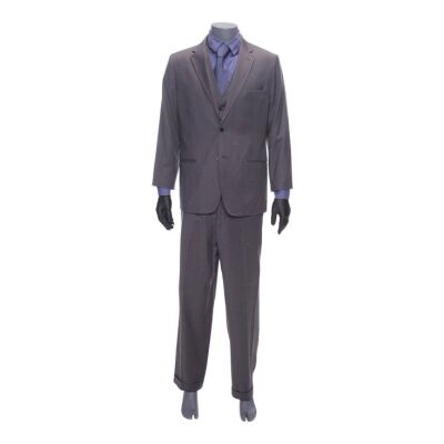 Lot # 4: The Fall of the House of Usher - Arthur Pym's (Mark Hamill) Courthouse Suit