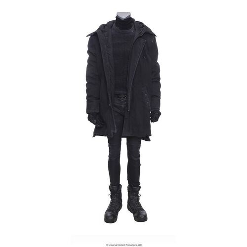 Lot # 95: The Umbrella Academy (2019-2024): Diego Hargreeves's (David Casta&Atilde;&fnof;&Acirc;&plusmn;eda) Hero Bar Fight Costume