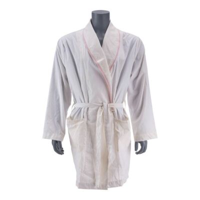 Lot #7 - Kane's (John Hurt) Robe ### ALIEN (1979)