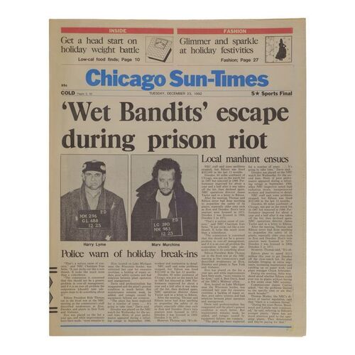 Lot #143 - "Wet Bandits Escape" Newspaper Cover ### HOME ALONE 2: LOST IN NEW YORK (1992)