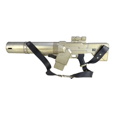 Lot #170 - Aspen Guard Rifle ### JUDGE DREDD (1995)
