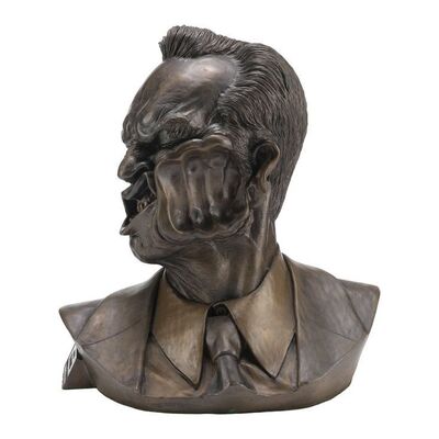 Lot #237 - Agent Smith (Hugo Weaving) "Superpunch" Bust ### THE MATRIX REVOLUTIONS (2003)