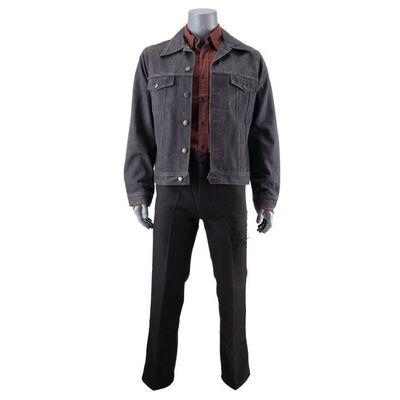Lot #259 - Anton Chigurh's (Javier Bardem) Costume ### NO COUNTRY FOR OLD MEN (2007)