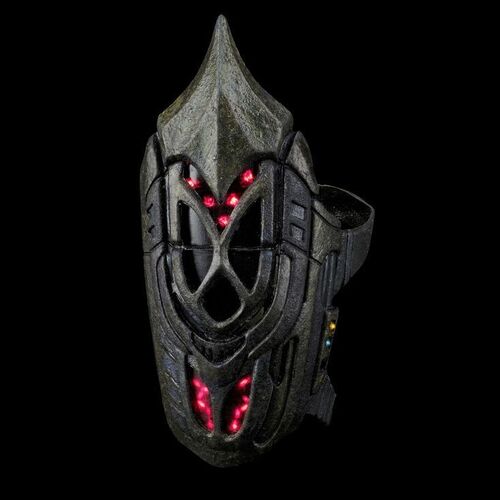 Lot #276 - Berserker's (Brian Steele) Predator Light-Up Gauntlet ### PREDATORS (2010)
