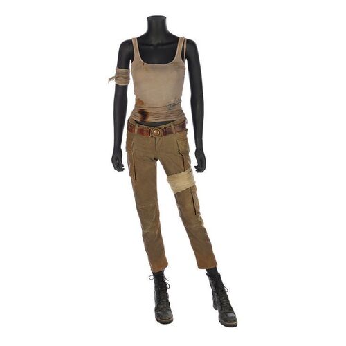 Lot #439 - Lara Croft's (Alicia Vikander) Bloodied Costume ### TOMB RAIDER (2018)