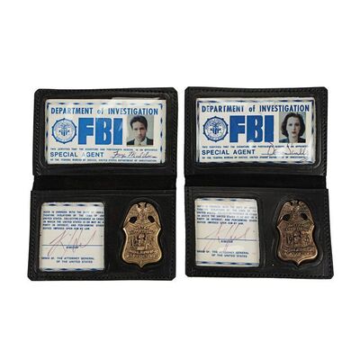 Lot #462 - Fox Mulder's (David Duchovny) and Dana Scully's (Gillian Anderson) FBI Badges ### THE X-FILES (1993 - 2002)