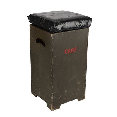 Lot #599 - Tom Cruise's Personal Set Rest Box ### EDGE OF TOMORROW (2014)