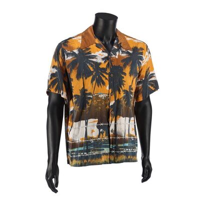 Lot #600 - Griff's (Kick Gurry) Screen-Matched Hawaiian-Style Shirt ### EDGE OF TOMORROW (2014)