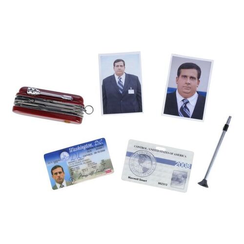 Lot #625 - Maxwell Smart's (Steve Carell) Swiss Army Knife, IDs and Photos ### GET SMART (2008)