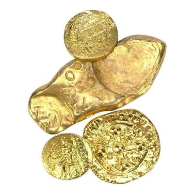 Lot #635 - Set of One-Eyed Willy's Coins and Treasure ### THE GOONIES (1985)