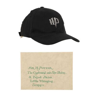 Lot #652 - Harry Potter's (Daniel Radcliffe) Hogwarts Acceptance Letter and Crew Cap ### HARRY POTTER AND THE SORCERER'S STONE (2001)