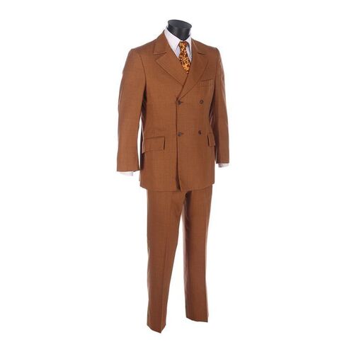 Lot #686 - Larry "Doc" Sportello's (Joaquin Phoenix) Screen-matched Costume ### INHERENT VICE (2014)