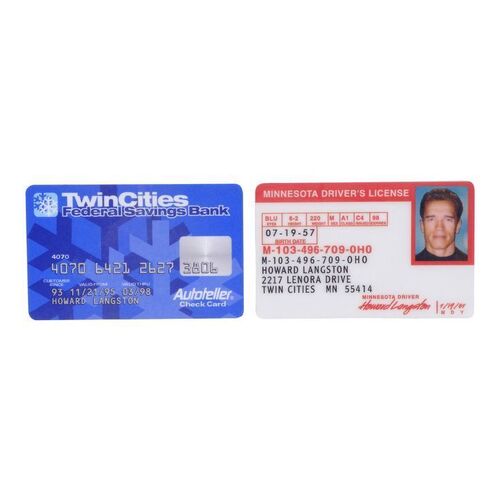 Lot #697 - Howard Langston's (Arnold Schwarzenegger) ID and Bank Card ### JINGLE ALL THE WAY (1996)