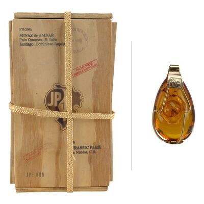 Lot #704 - Amber Gold Collection Prototype Product JPE 3 ### JURASSIC PARK (1993)