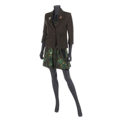 Lot #775 - Jess Day's (Zooey Deschanel) Screen-matched Costume ### NEW GIRL (2011 - 2018)