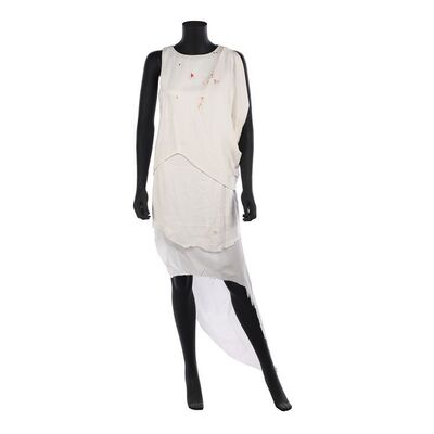 Lot #789 - Ruth Langmore's (Julia Garner) Stunt Death Dress ### OZARK (2017-2022)