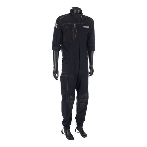 Lot #793 - Lieutenant Payton's (Dennis Quaid) Costume ### PANDORUM (2009)