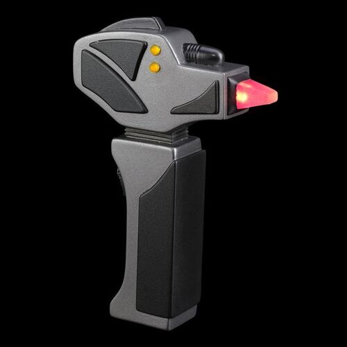 Lot #863 - Light-Up Dermal Regenerator ### STAR TREK: DEEP SPACE NINE (1993-1999)
