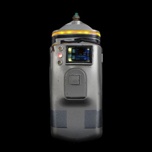 Lot #866 - Light-Up Starfleet Medical Scanner ### STAR TREK: VOYAGER (1995-2001)
