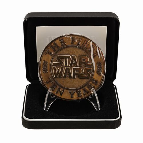 Lot #1046 - Anthony Daniels Collection: Lucasfilm 10 Year Anniversary Coin and Stand ### STAR WARS: VARIOUS PRODUCTIONS