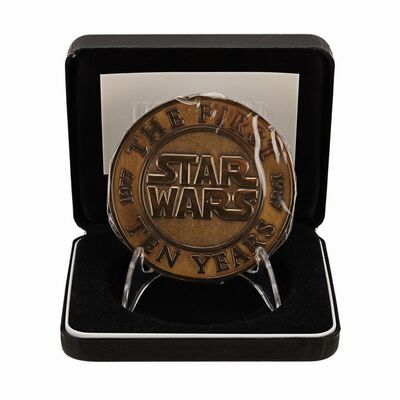 Lot #1046 - Anthony Daniels Collection: Lucasfilm 10 Year Anniversary Coin and Stand ### STAR WARS: VARIOUS PRODUCTIONS