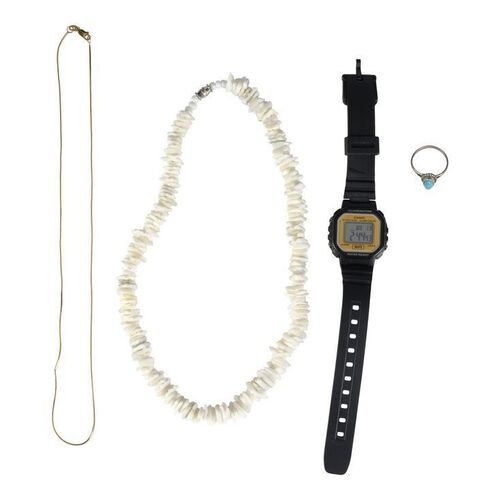Lot #1108 - Set of Tami Oldham's (Shailene Woodley) Accessories ### ADRIFT (2018)