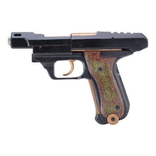 Lot #1110 - Gino's (Burt Young) Futuristic 43K Magnum Handgun ### THE ADVENTURES OF PLUTO NASH (2002)