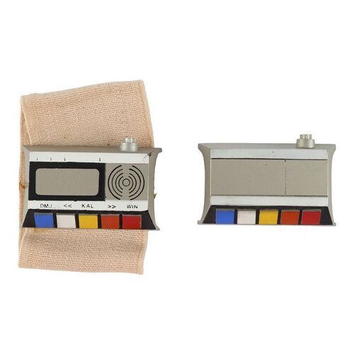 Lot #1267 - Pair of Super Scout Wrist Computrons ### GALACTICA 1980 (1980)