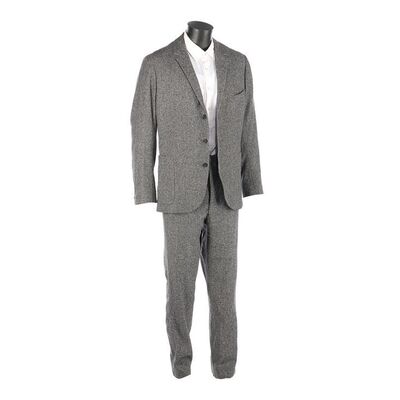 Lot #1435 - Leo's (Alexander Skarsgard) Gray Tweed Costume ### MUTE (2018)