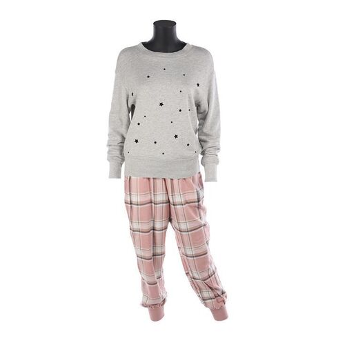 Lot #1458 - Charlotte Byrde's (Sofia Hublitz) Costume ### OZARK (2017-2022)