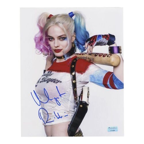 Lot #1631 - Margot Robbie-Autographed Harley Quinn Photo ### SUICIDE SQUAD (2016)