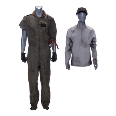 Lot #1646 - Helicopter Gunner's (Mark Rayner) Flight Suit and Costume Components ### TERMINATOR SALVATION (2009)