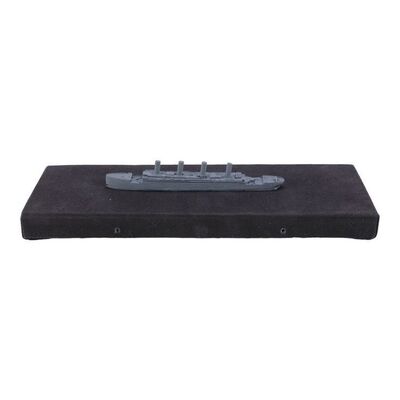 Lot #1651 - Titanic SFX Lighting Model Miniature ### TITANIC (1997)