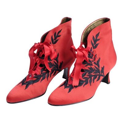 Lot #1653 - J. Peterman-Made Rose DeWitt Bukater (Kate Winslet) Boot Replicas ### TITANIC (1997)