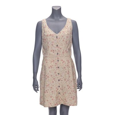 Lot #1657 - Billie Tyler's (Charlize Theron) Floral Dress ### TRIAL AND ERROR (1997)